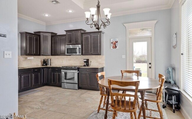 Photo - 300 Overbrook Dr