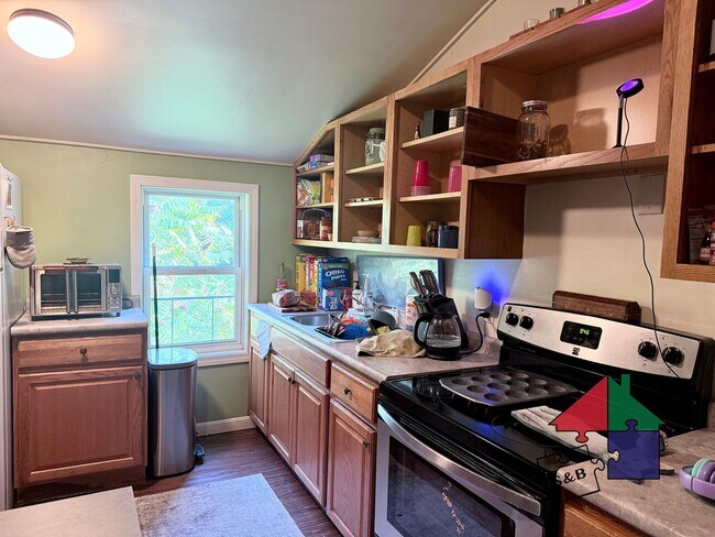 Photo - 16 Lague Dr Unit B