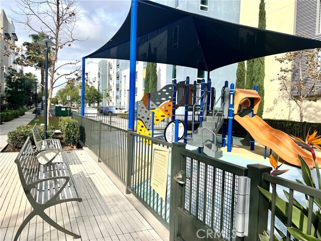 Photo - 2336 Synergy