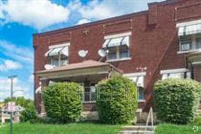 Building Photo - 824 Studer Ave Rental