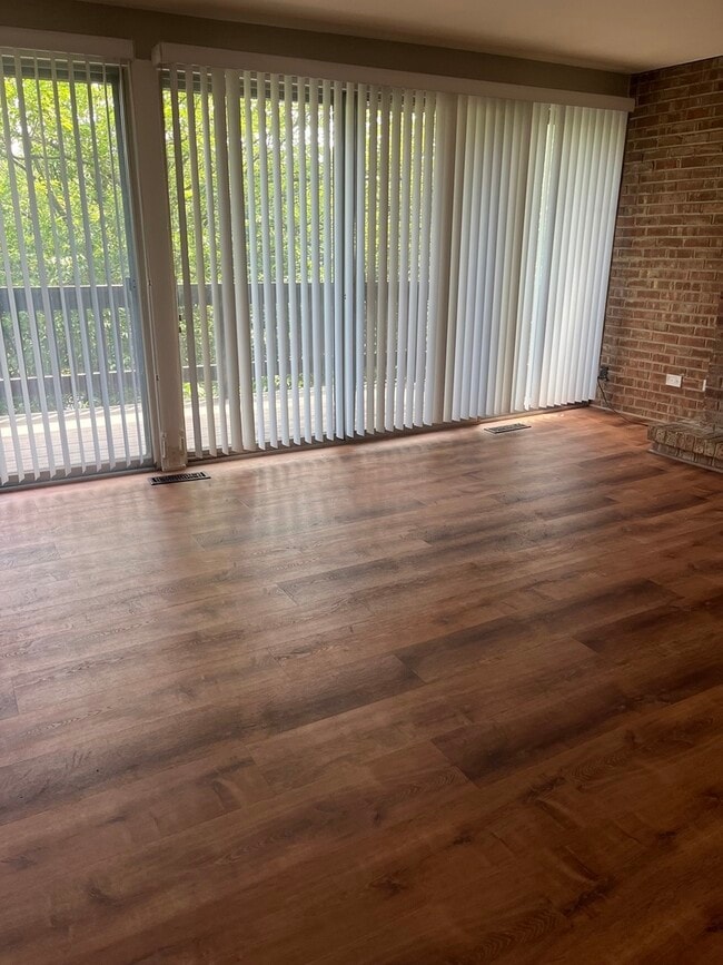 Photo - 5515 E Lake Dr Unit D