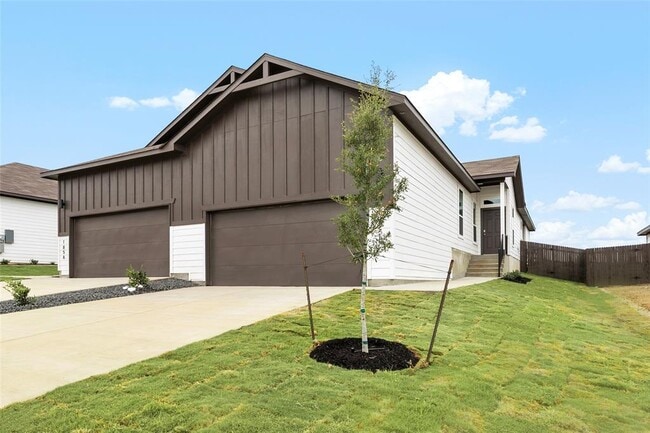 Photo - 185 Schrader Dr Townhome