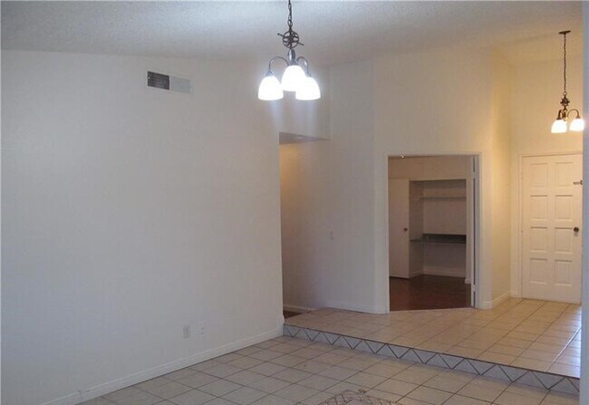 Photo - 4585 Magdalena Ct