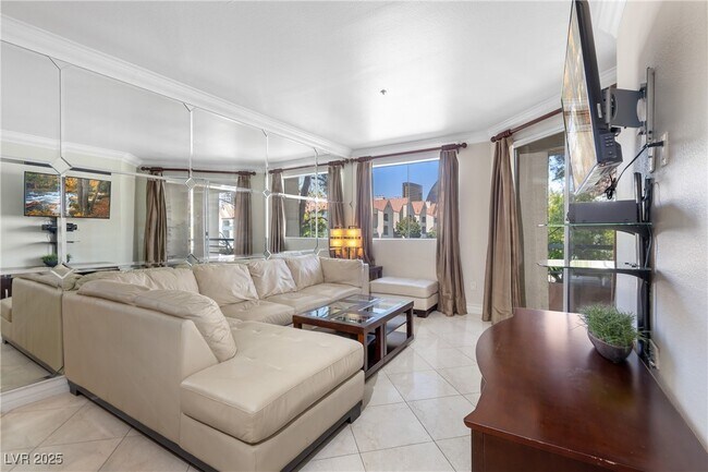 Building Photo - 260 E Flamingo Rd Unit 123