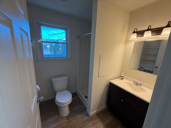 122 W Summit St Unit 1