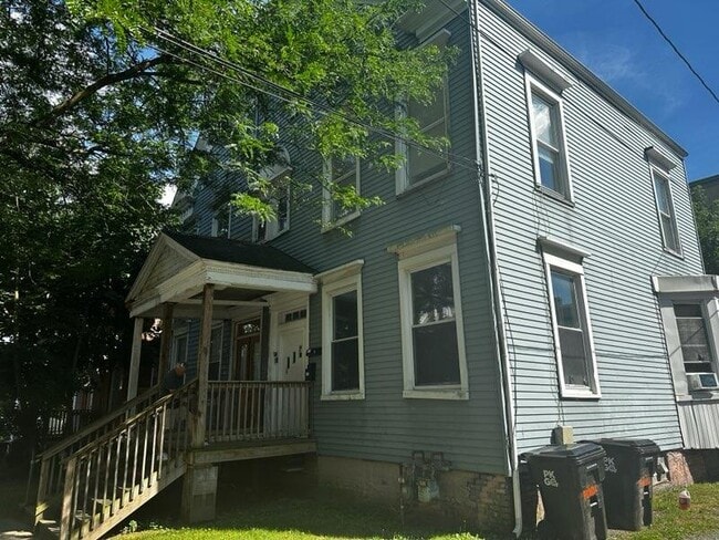 Building Photo - 8 Noxon St Rental