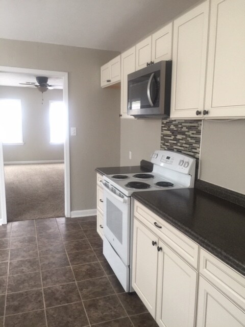 Photo - 1206 NW Oak Ave