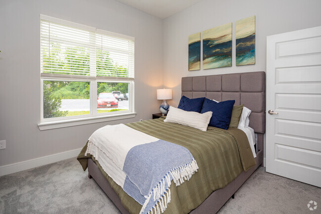 1BR, 1BA - Ford - 734SF - Bedroom
