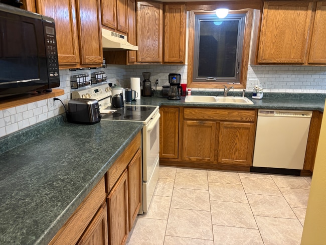 Photo - 2120 Walker Rd