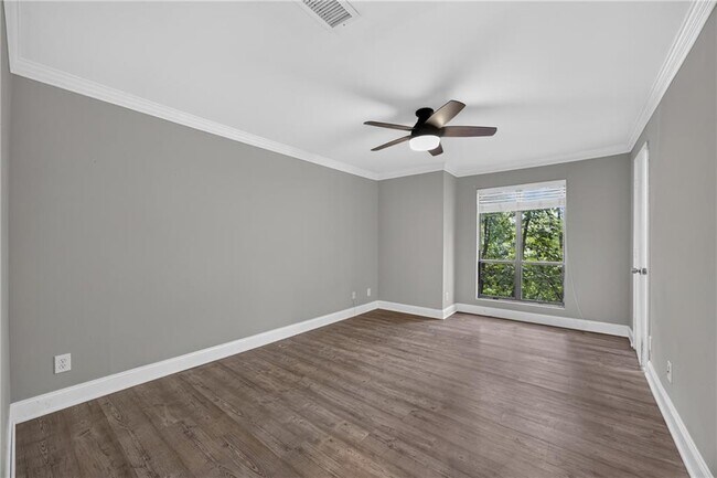 Photo - 123 Warm Springs Cir