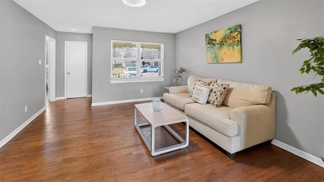 Photo - 8155 Shafter Dr