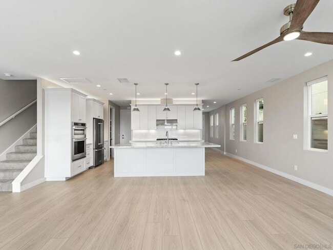 Photo - 2954 Copley Ave