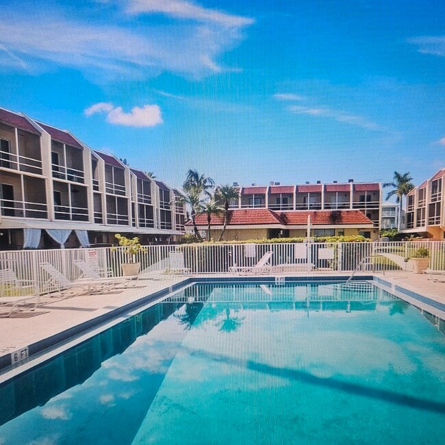Photo - 1300 Seaway Dr Unit D1