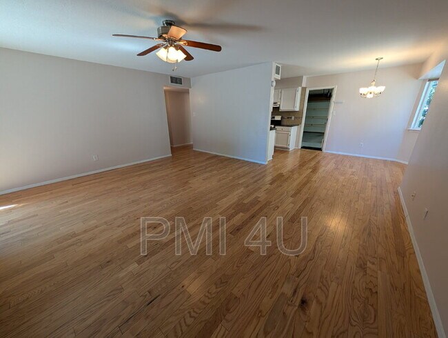 Photo - 6404 Christy Ave NE