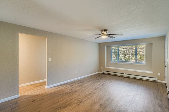 Photo - 4 Bed 2.5 Bath Duplex with Private Fenced ...