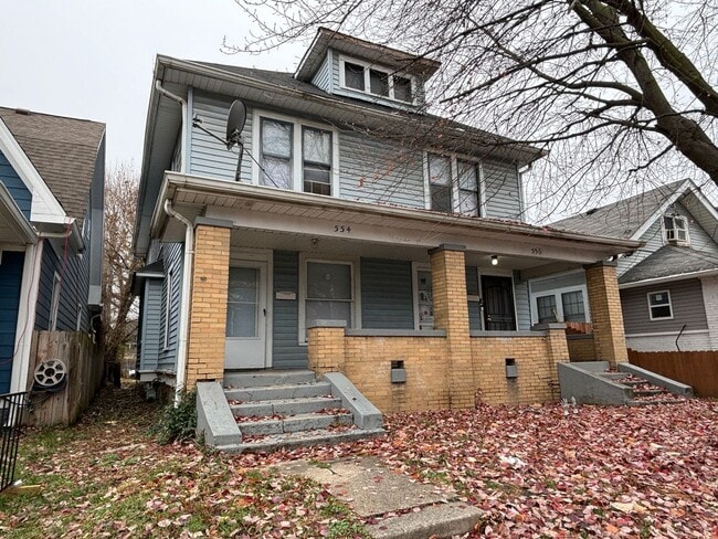 Building Photo - AVAILABLE NOW! Charming 3-Bed, 1-Bath Historic Duplex in Indianapolis! Unit 554