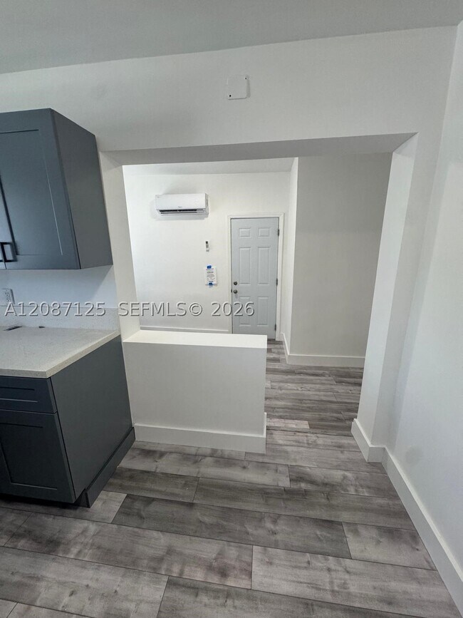 Photo - 2210 NW N River Dr Unit 2