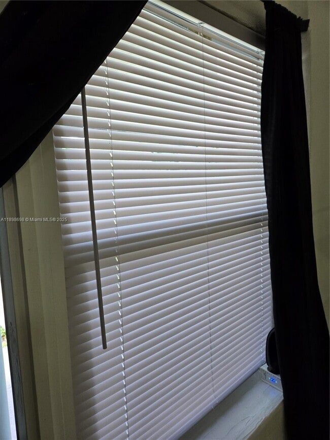 Photo - 2252 SW 10th St Unidad C