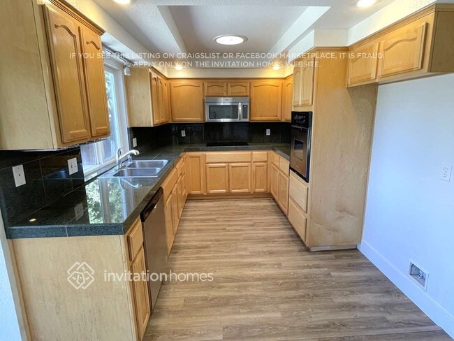 Photo - 2828 Tiffany W Way