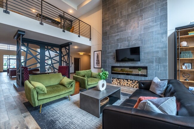 Northlake Lofts