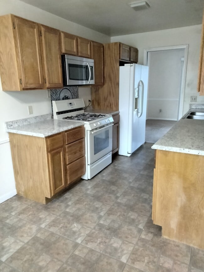 Photo - 6224 Birch Row Dr