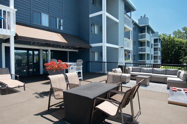 Photo - The Views of Minnetonka