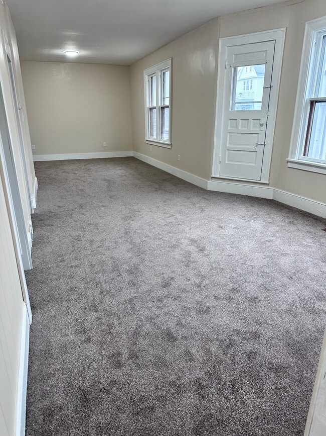 Photo - 174 Massachusetts Ave Unidad Lower apt