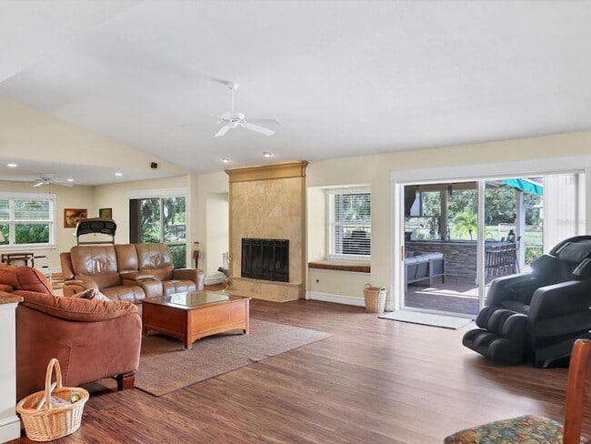 Photo - 4708 Hidden River Rd