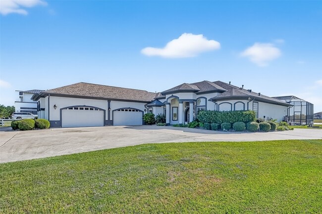 Photo - 5942 Sagamore Bay Ln