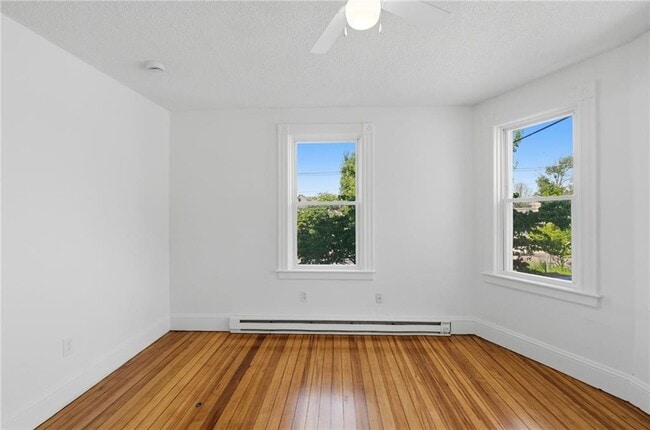 5 Peter St Unit 1