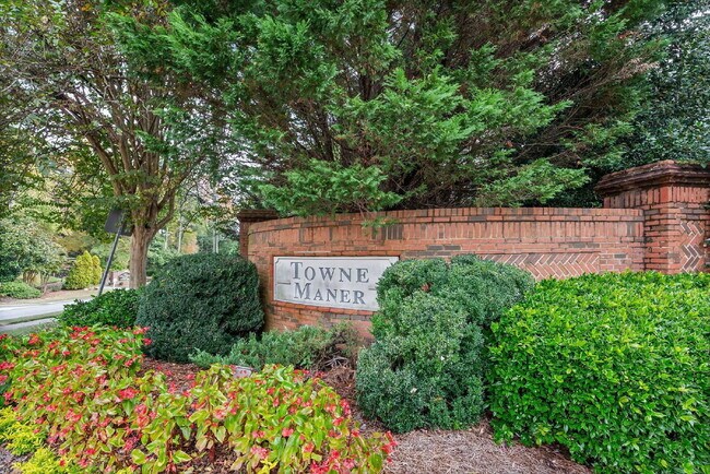 Photo - 5149 Manerdale Dr SE