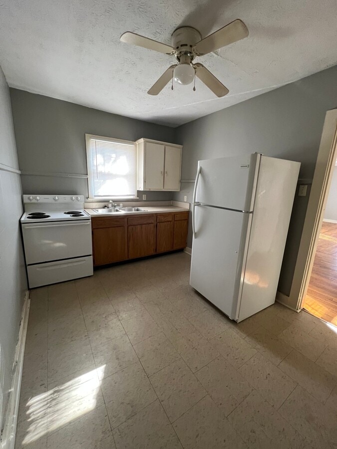 Photo - 118 E 12th Ave Unit 4