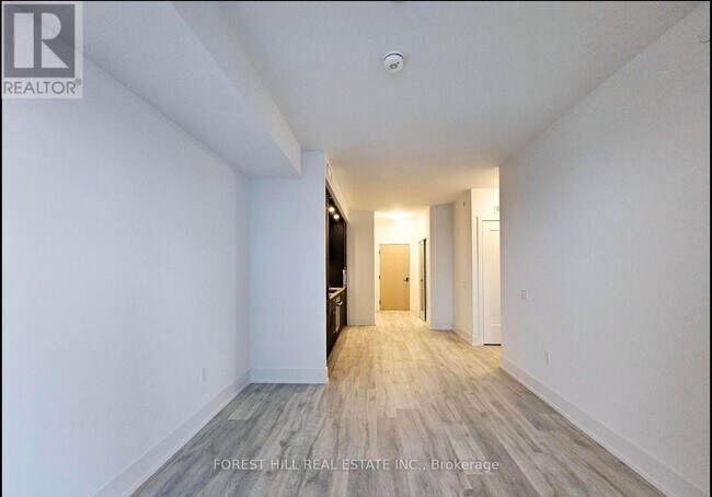 Photo - 10 Inn On The Pk Dr Unit 1707