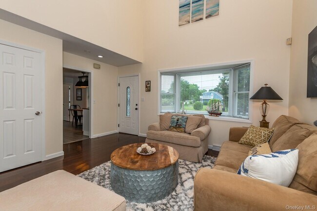 5 Hyler Dr