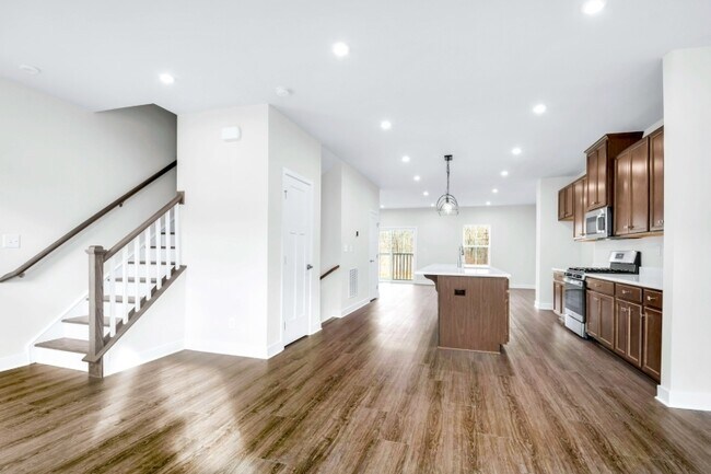 21 Peckwell St
