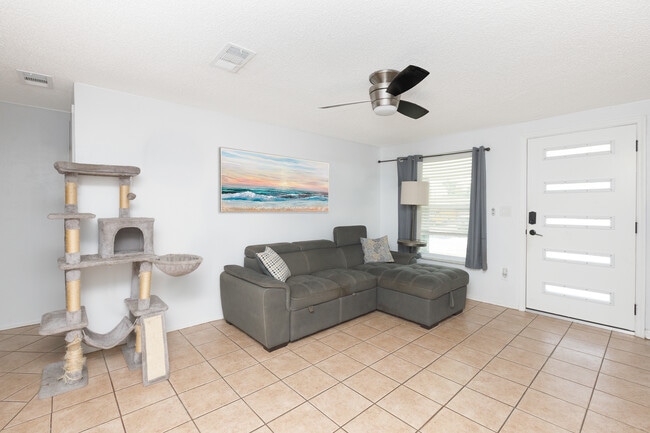 Photo - 1041 Jadewood Ave