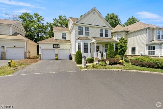 Building Photo - 112 Overhill Dr Rental