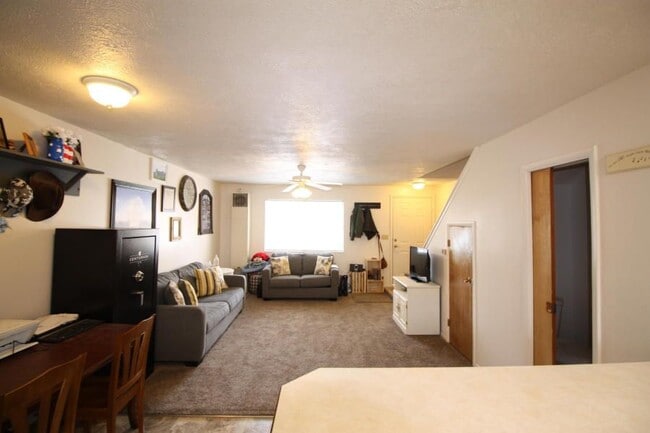 Photo - 101 N 1850 W #29