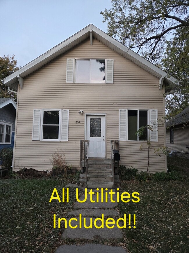 Building Photo - 610 S Grange Ave