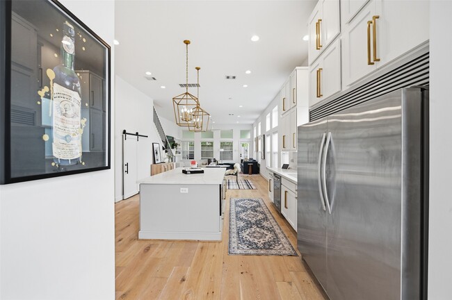 Photo - 510 E 28th St
