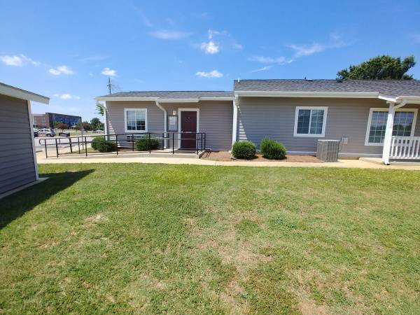 Amity Place - Amity Place Apartments