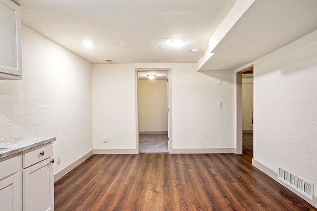Photo - 982 S Sheridan Blvd