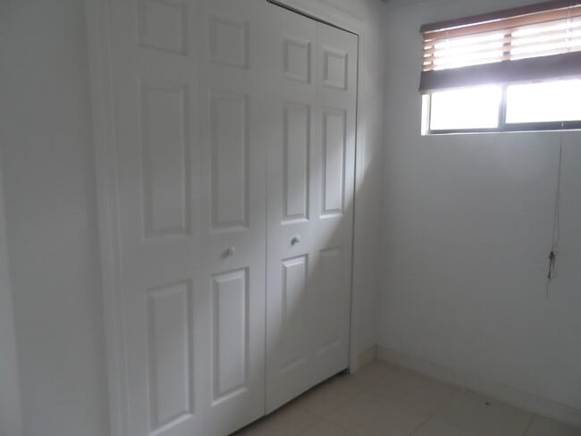 Photo - JUST LISTED -5 BEDROOM + BONUS ROOM - DELTONA NO PETS ALLOWED