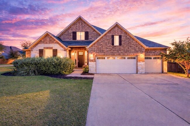 Building Photo - 532 Stone River Dr