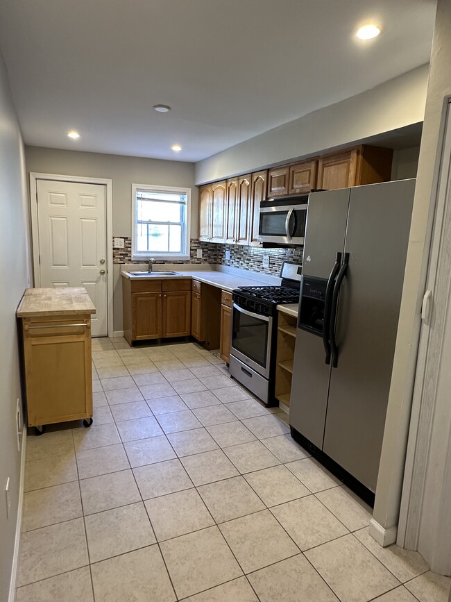 Photo - 10 Richardson Ave