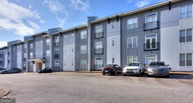 Building Photo - 502 Pryor St SW