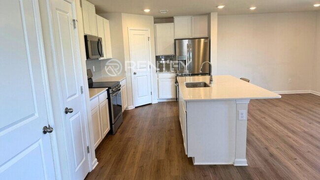 Photo - 2802 Legacy Rdg Ln
