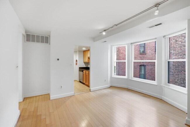 Photo - 1115 12th St NW Unit 305
