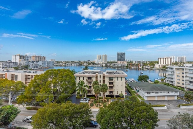 Building Photo - 137 Golden Isles Dr Unit 809