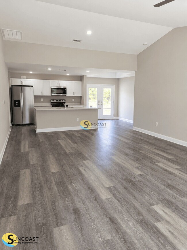 Photo - 2833 Whaling Rd